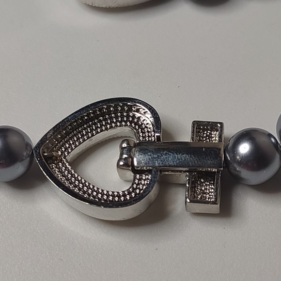 Metal Bead With Decorative Clasps Necklace And Bracelet Set - Picture 5 of 13